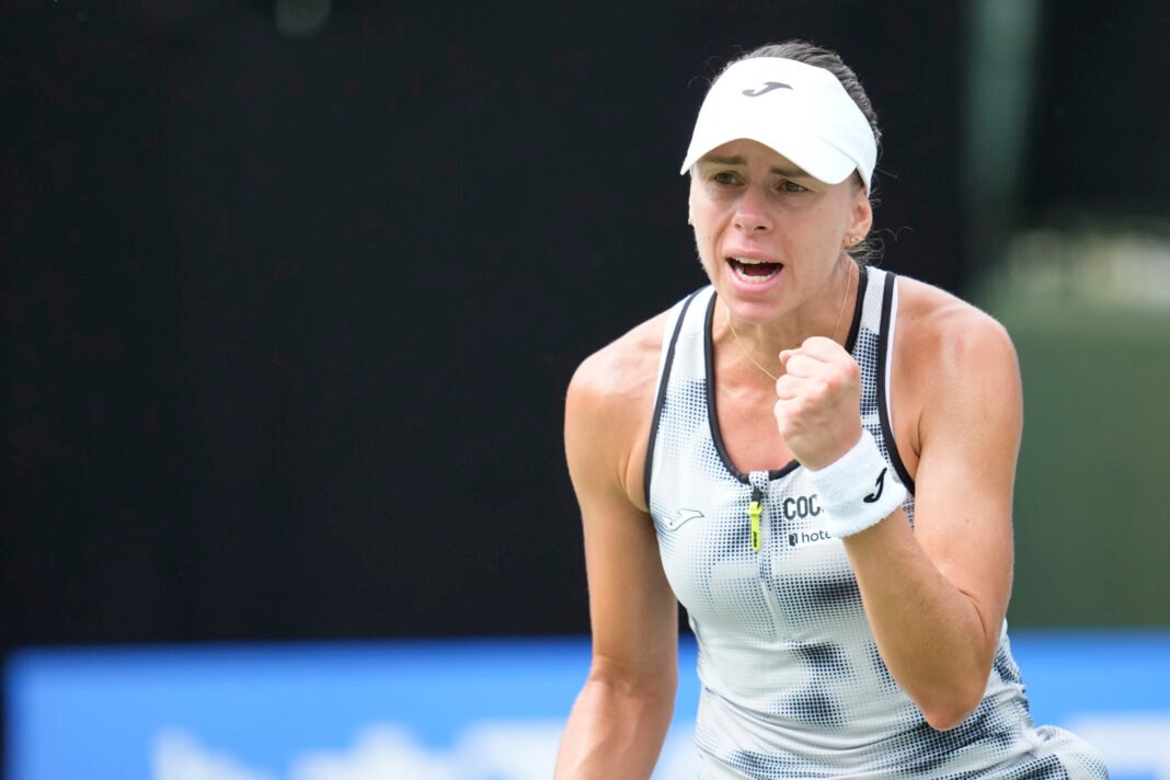 Linette saves two set points, advances past Zakharova in Guangzhou